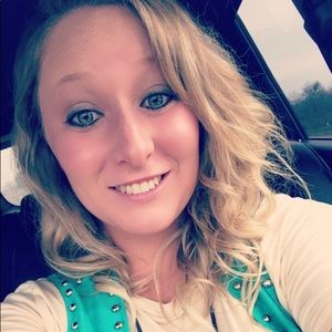 Meet your Posher, Kortney